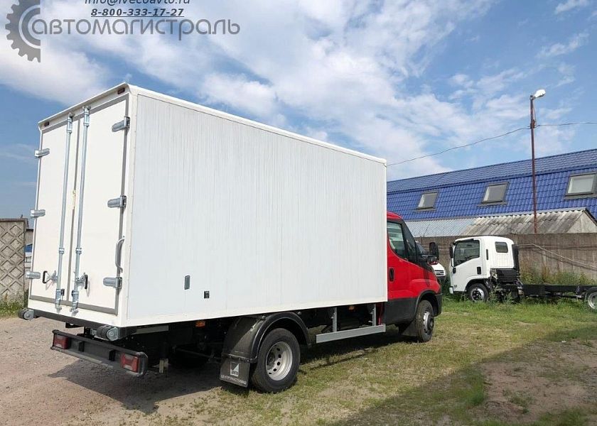 Рефрижератор тушевоз на шасси IVECO Daily 70C15