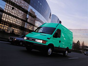 Модель IVECO Daily отмечает 40-летнюю историю успеха, признанную миллионами клиентов по всему миру