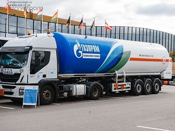 IVECO, «Газпром СПГ технологии» и «Автомобильная компания — Мостранс» договорились развивать коммерческий транспорт на СПГ в России