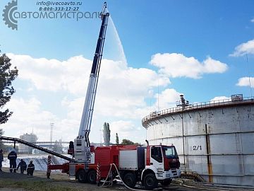 Уникальный пеноподъемник нового поколения ППП-55 на базе шасси IVECO TRAKKER введен в эксплуатацию на Саратовском нефтеперерабатывающем заводе.