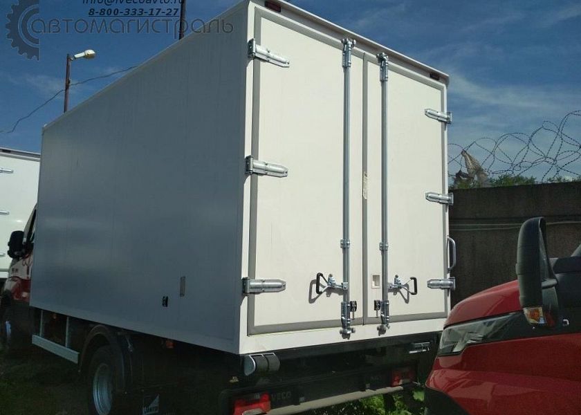 Рефрижератор тушевоз на шасси IVECO Daily 70C15