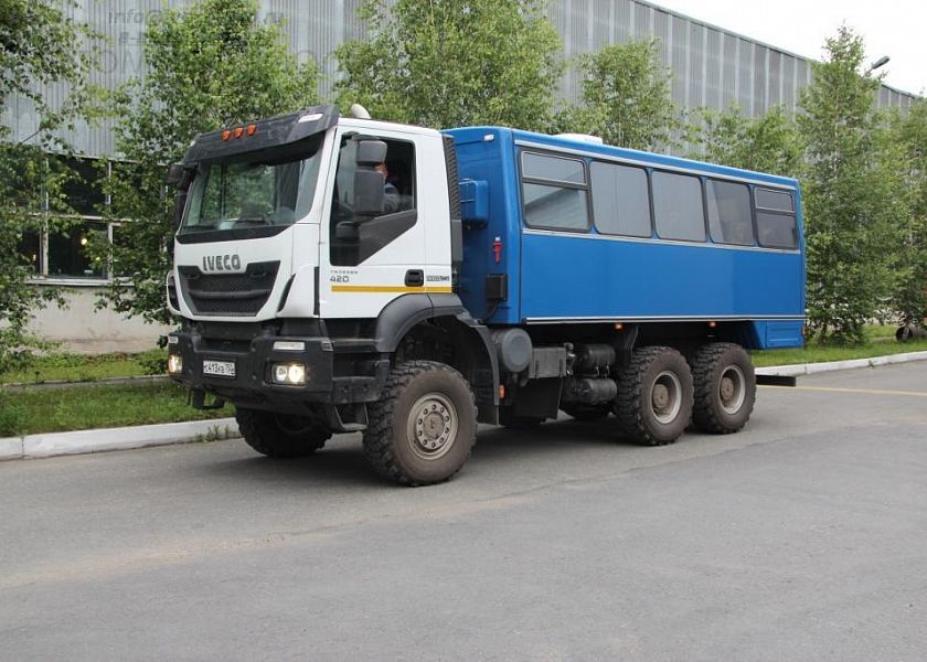 Вахтовый автобус IVECO TRAKKER AT380T41/45 (IVECO-AMT 6339)
