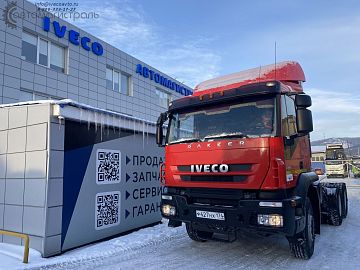 Цена снижена! Тягач IVECO TRAKKER 6x4 с пробегом!