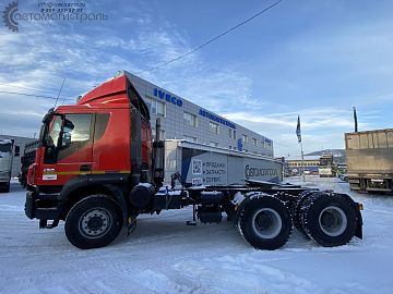 Цена снижена! Тягач IVECO TRAKKER 6x4 с пробегом!