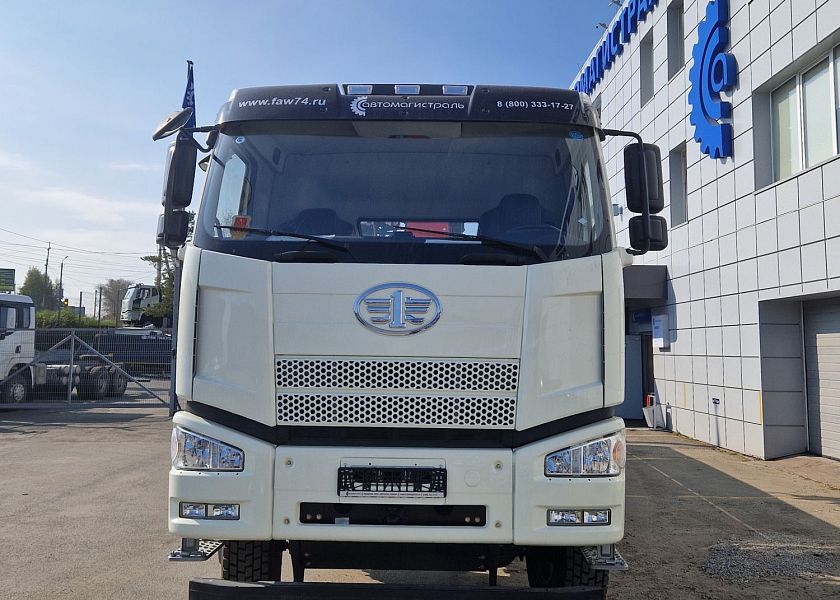 Бортовой автомобиль  FAW CA 3250  с КМУ HORYONG HRS 216